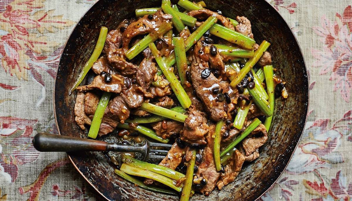 Stir fry di manzo e sedano