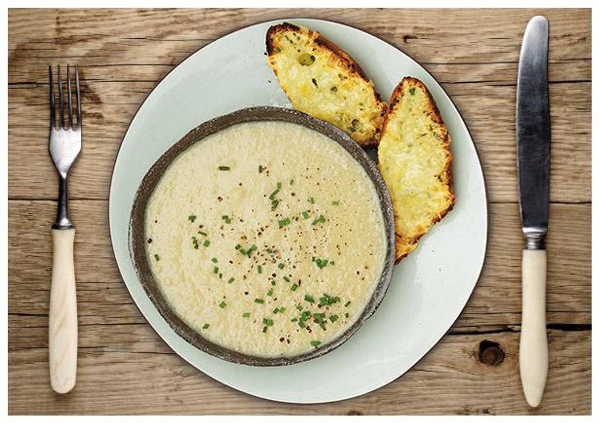 Delikate Blumenkohl-Cremesuppe