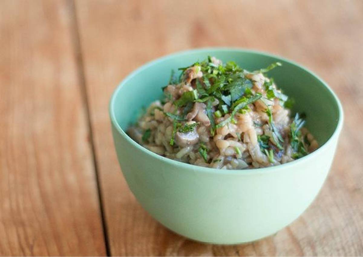 Risotto van orzo met gemengde kool en champignons