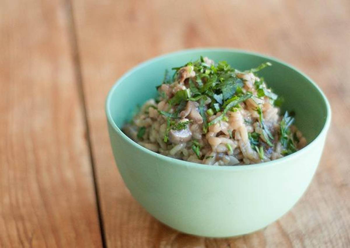 Risotto met gemengde kool, champignons en kipfiletreepjes