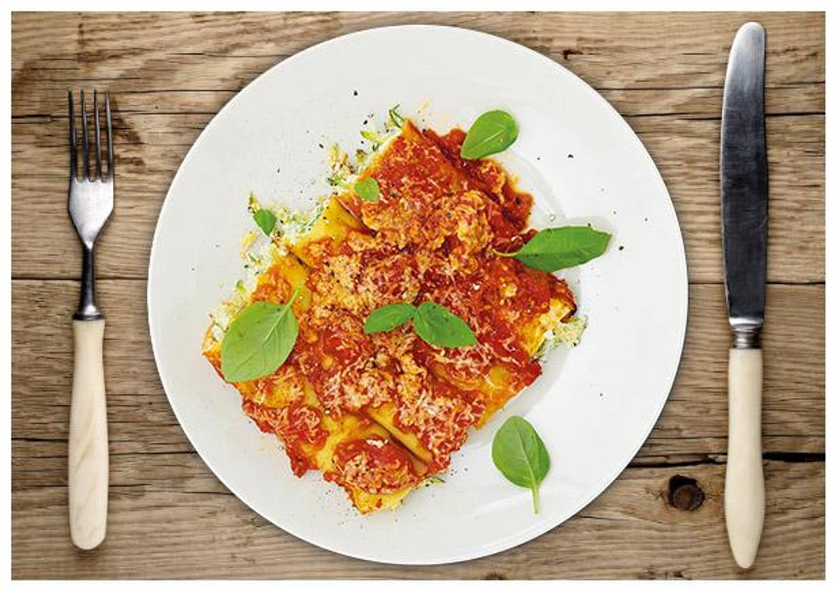 Zucchini-Cannelloni verfeinert mit Ricotta und Pecorino