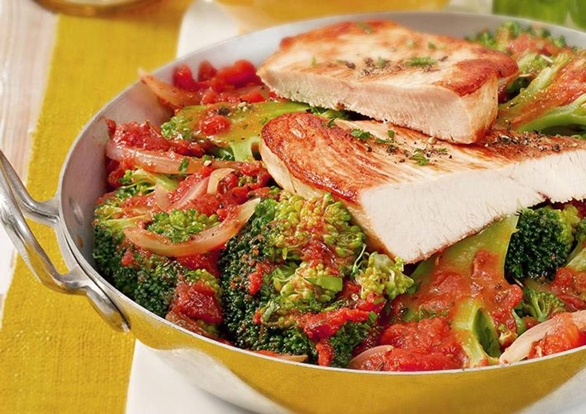 Brokkoligemüse mit Pute   