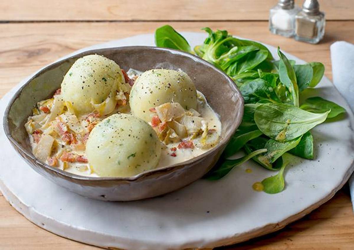 Herzhafte Kräuterknödel