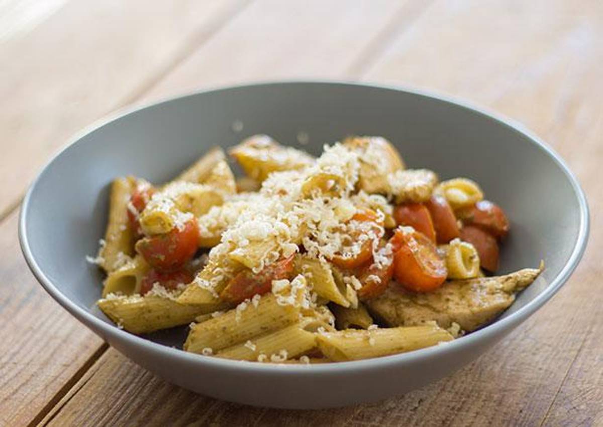 Perfect Poultry Pesto Pasta