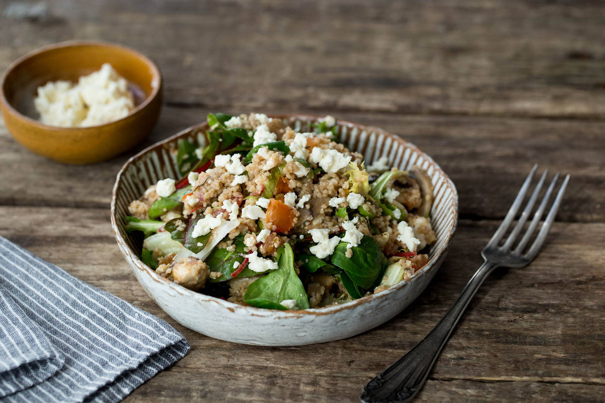 Couscous met gegrilde groenten en fetablokjes