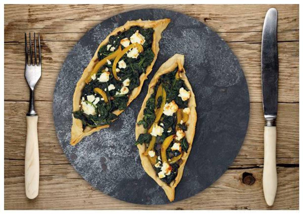 Türkische „Pide“ Pizza 