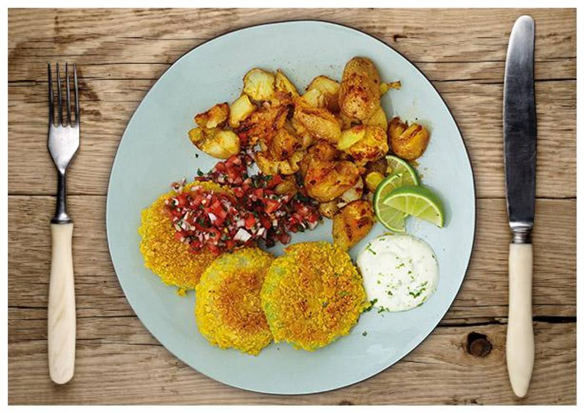 Kohlrabi Schnitzel „a la Mexicana“ in Tortilla-Chip-Panade
