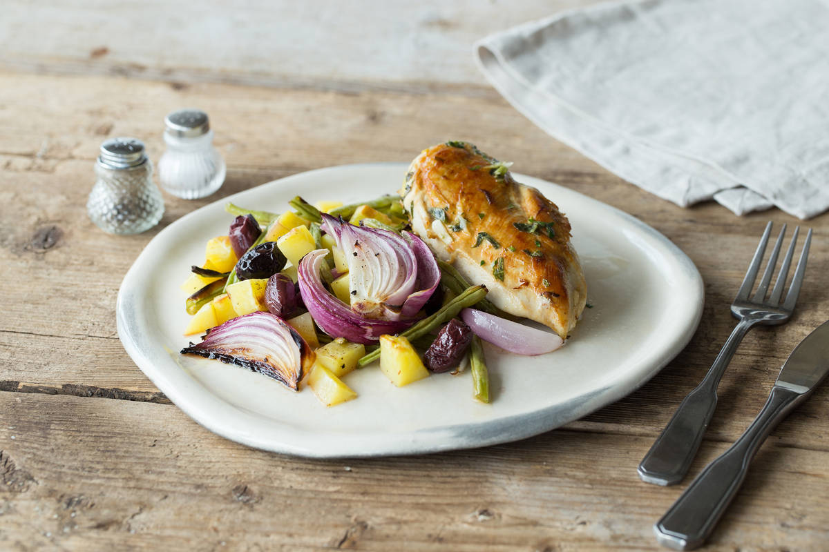 Oregano Chicken with Green Beans & Kalamata Olives