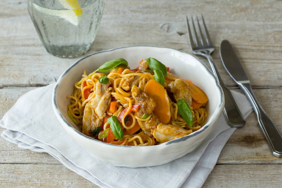 Sweet Chilli Chicken Noodle Stir Fry