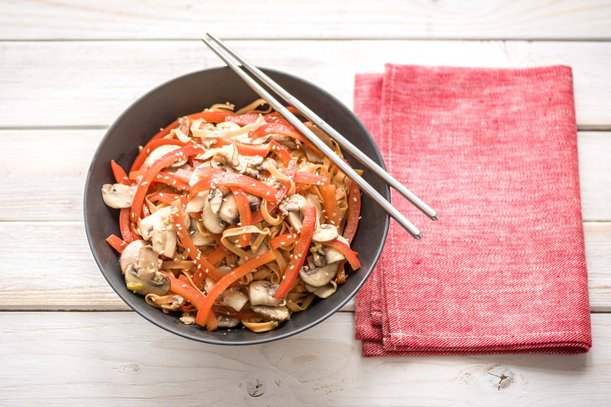 Asiatische Chili-Nudeln mit Zitronengras