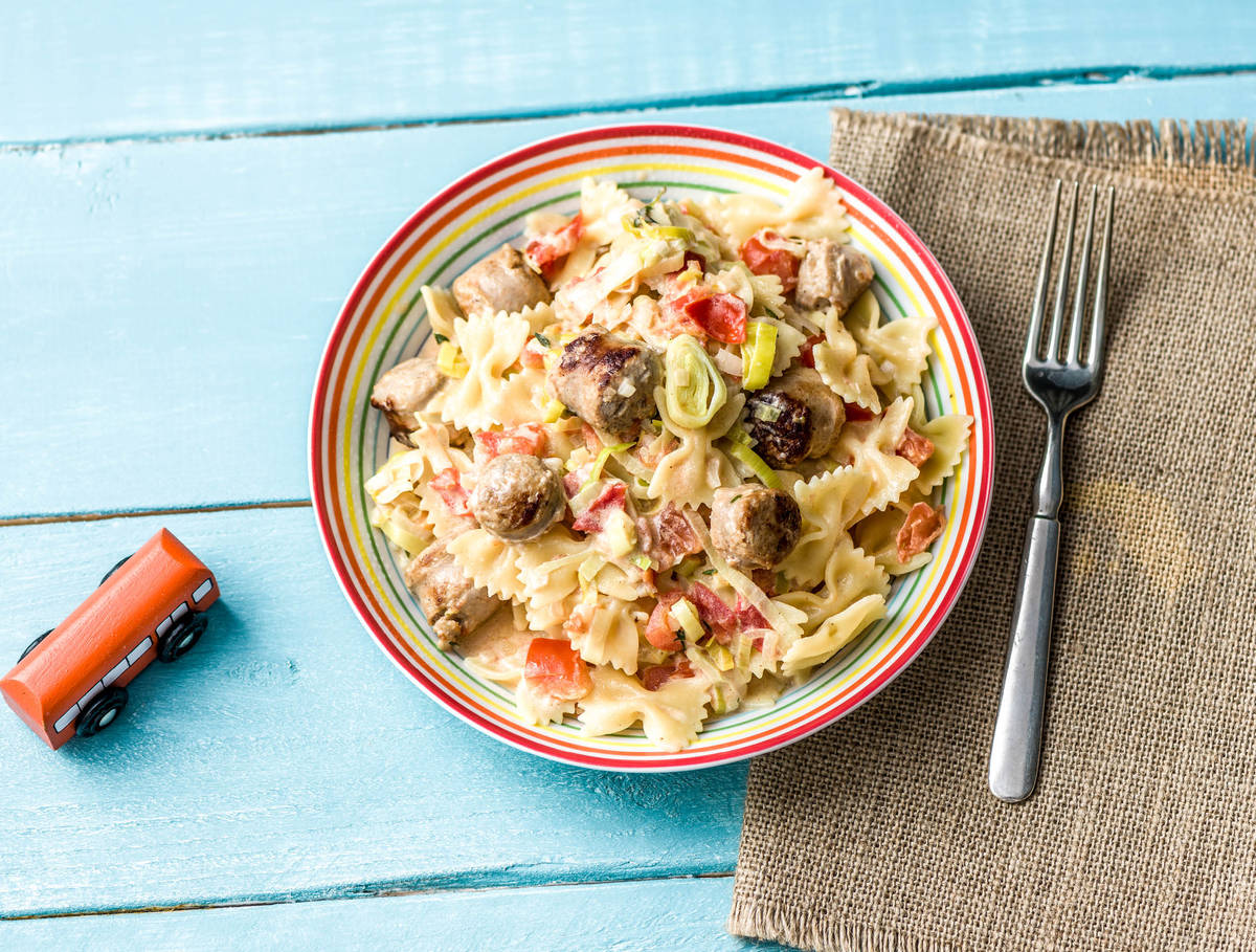 Farfalle met kipworstjes