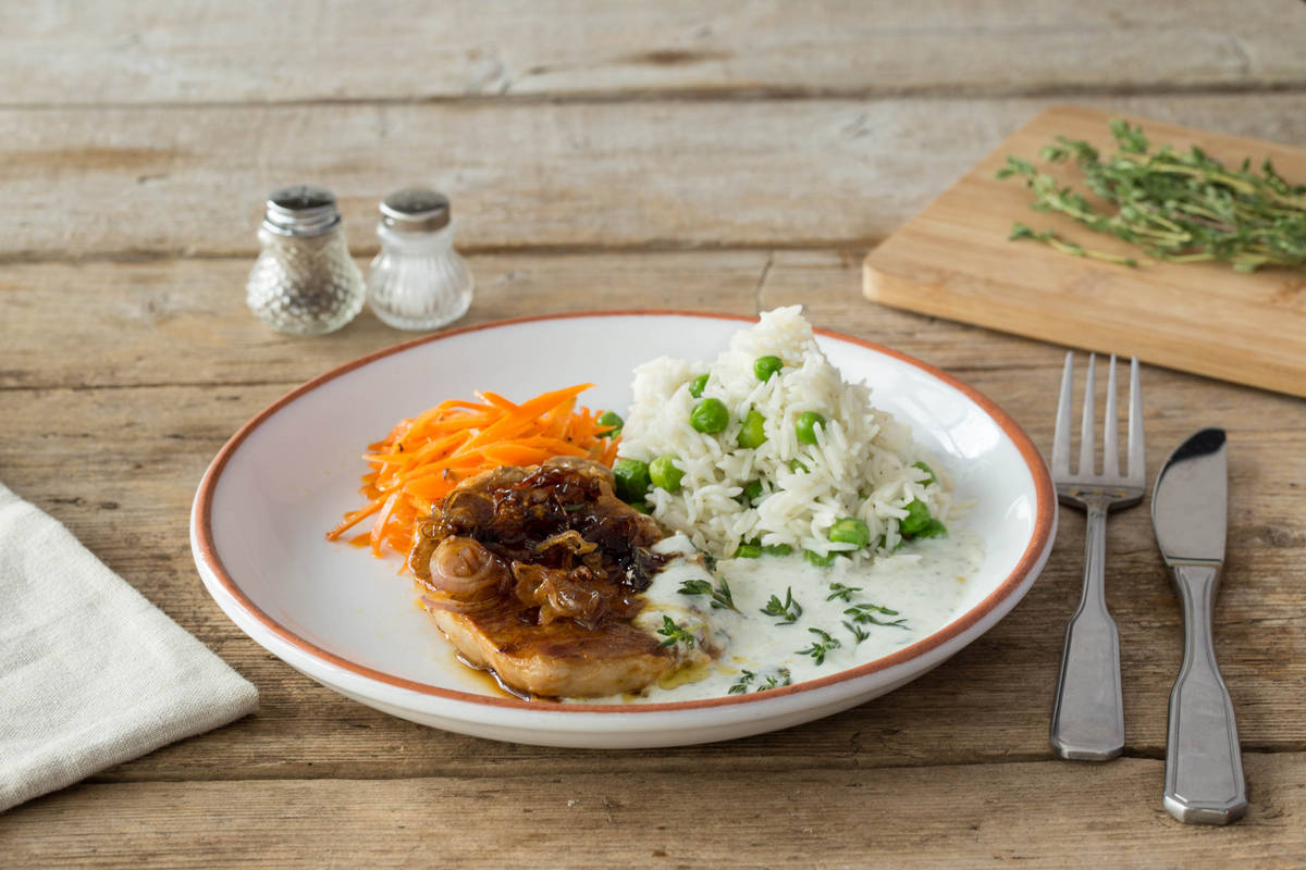 Asiatisch mariniertes Schweinefleisch mit Thymian-Knoblauch-Sauce