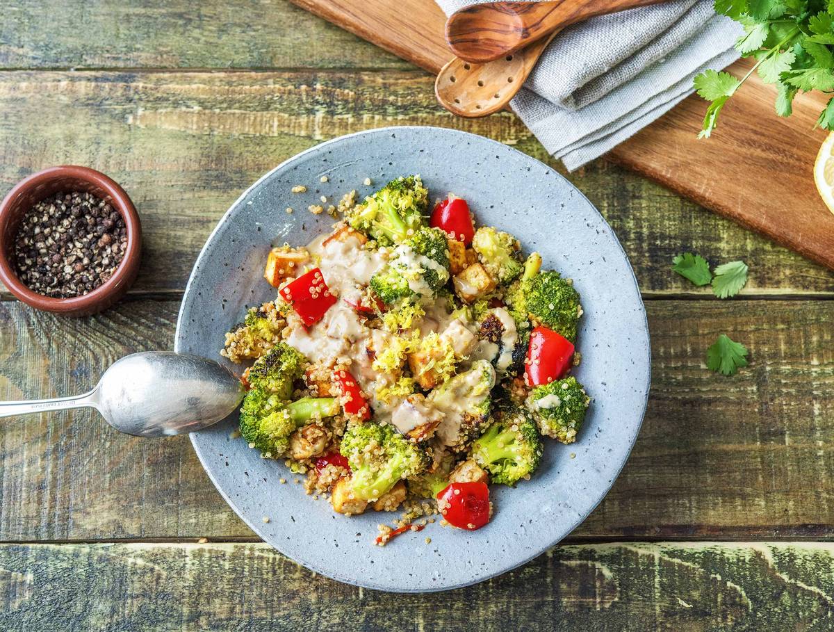 Quinoa au tofu épicé et aux brocolis
