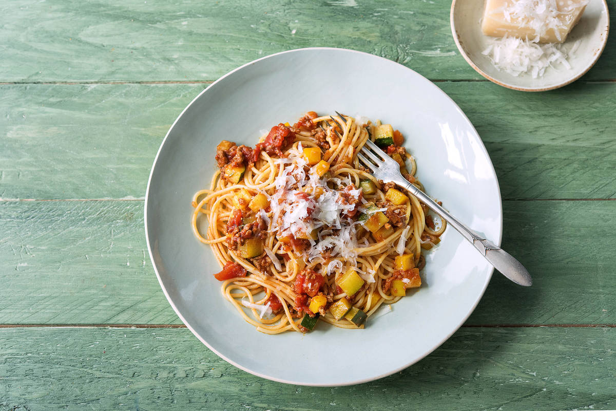 Tomato Garlic Ragu with Spaghetti