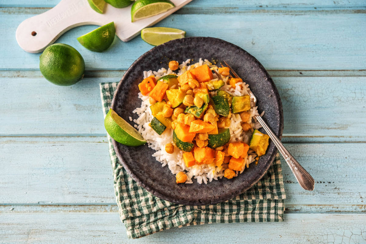 Herzhaftes Süßkartoffel-Curry mit viel Gemüse