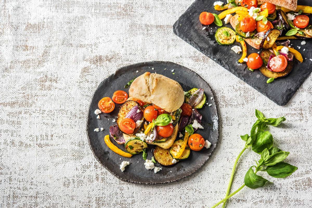 Bunter Ratatouille-Burger