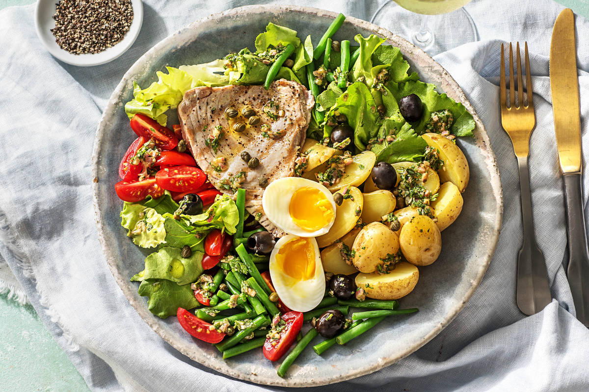 Salade niçoise met verse tonijn