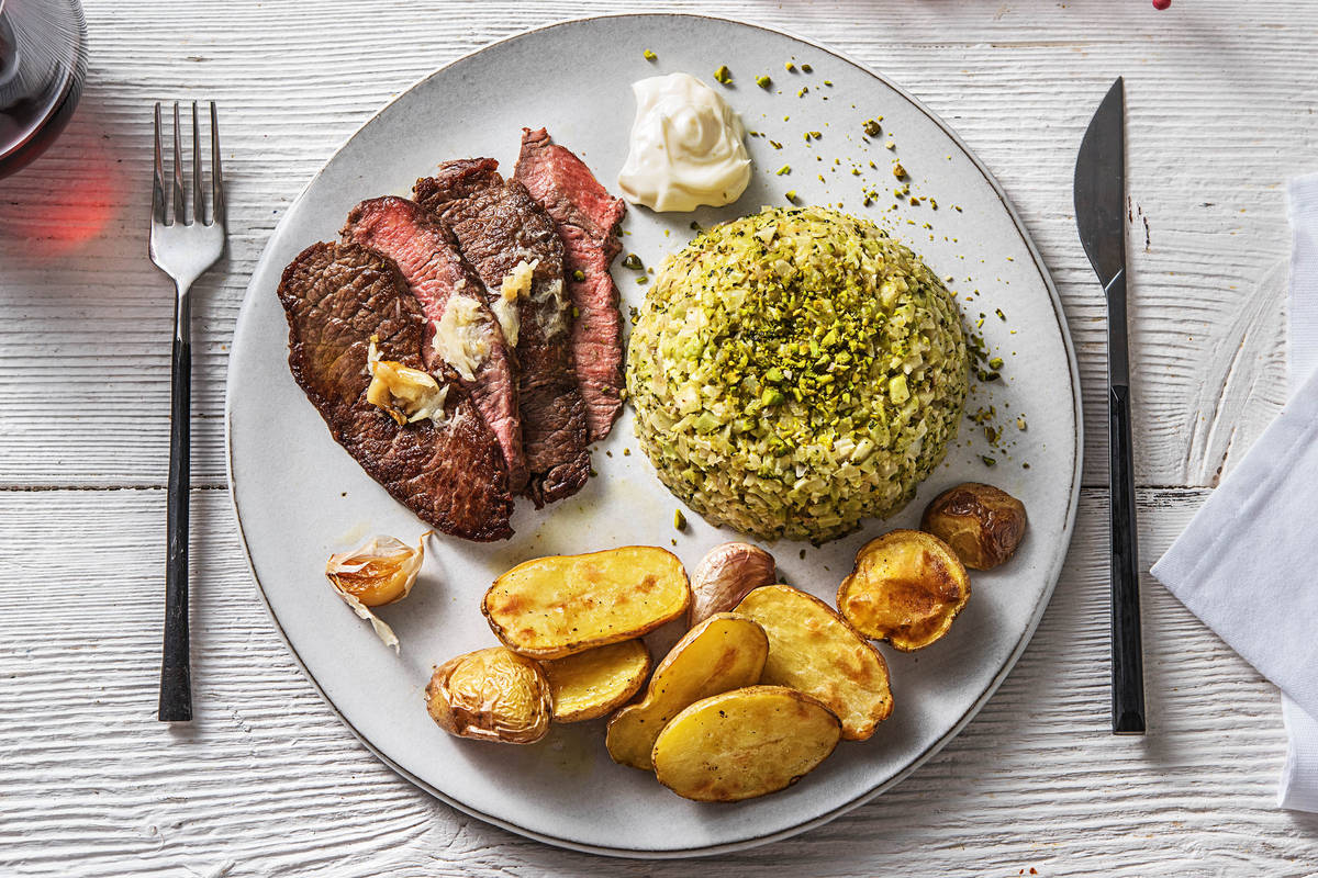 Rumpsteak met gepofte knoflook