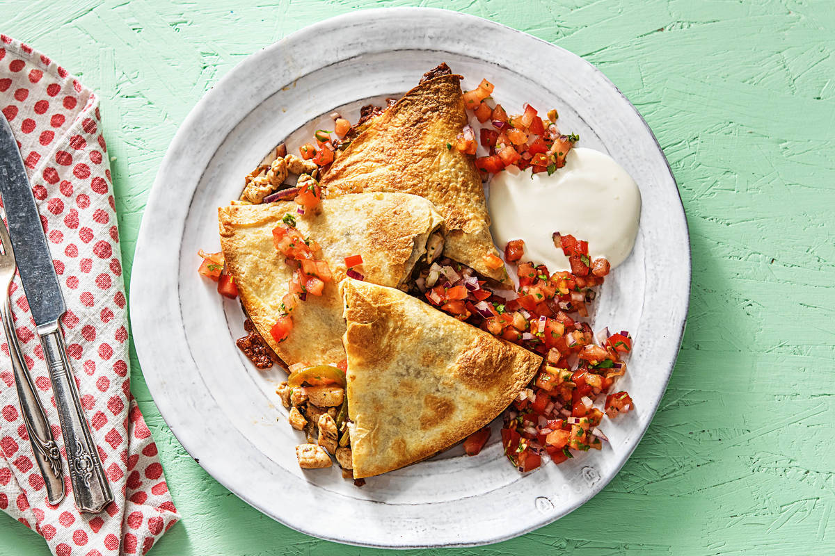 2018w51r7 Chicken Pineapple Quesadillas