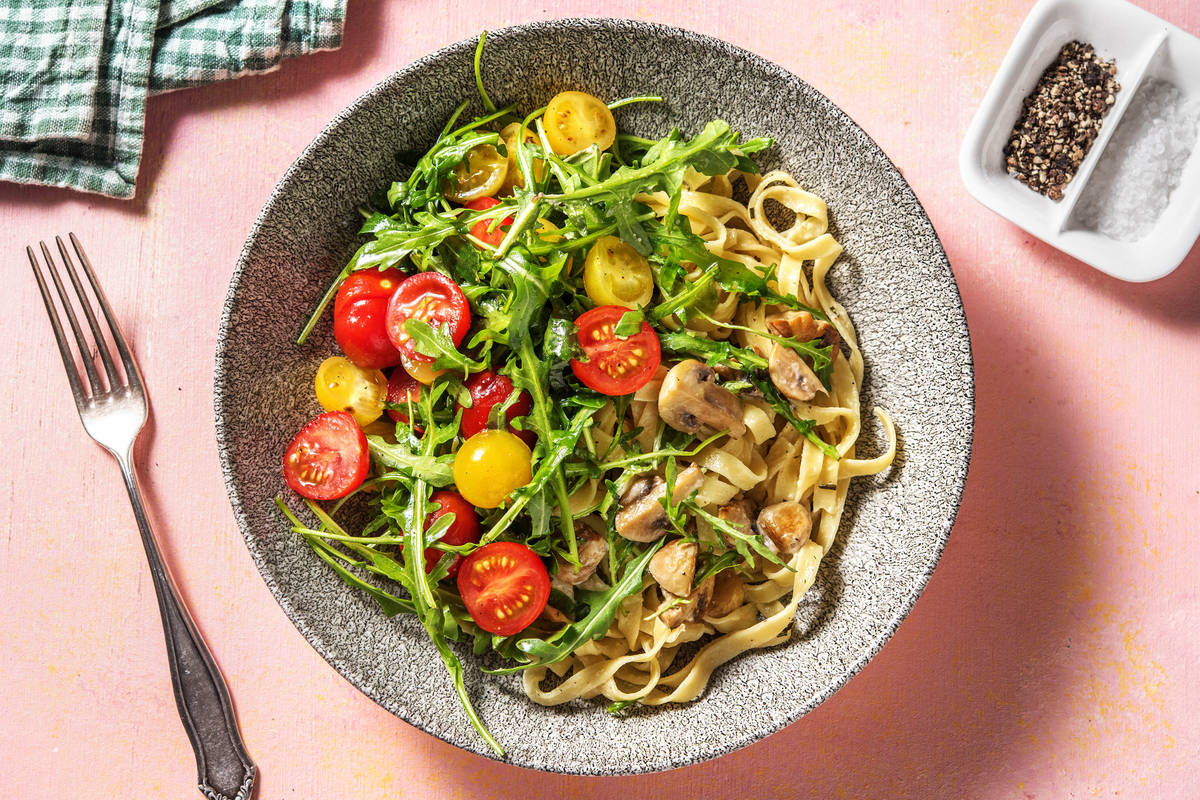 Tagliatelle fraîches et sauce aux champignons