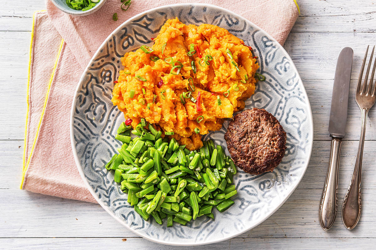 Duitse biefstuk met pittige zoete-aardappelpuree