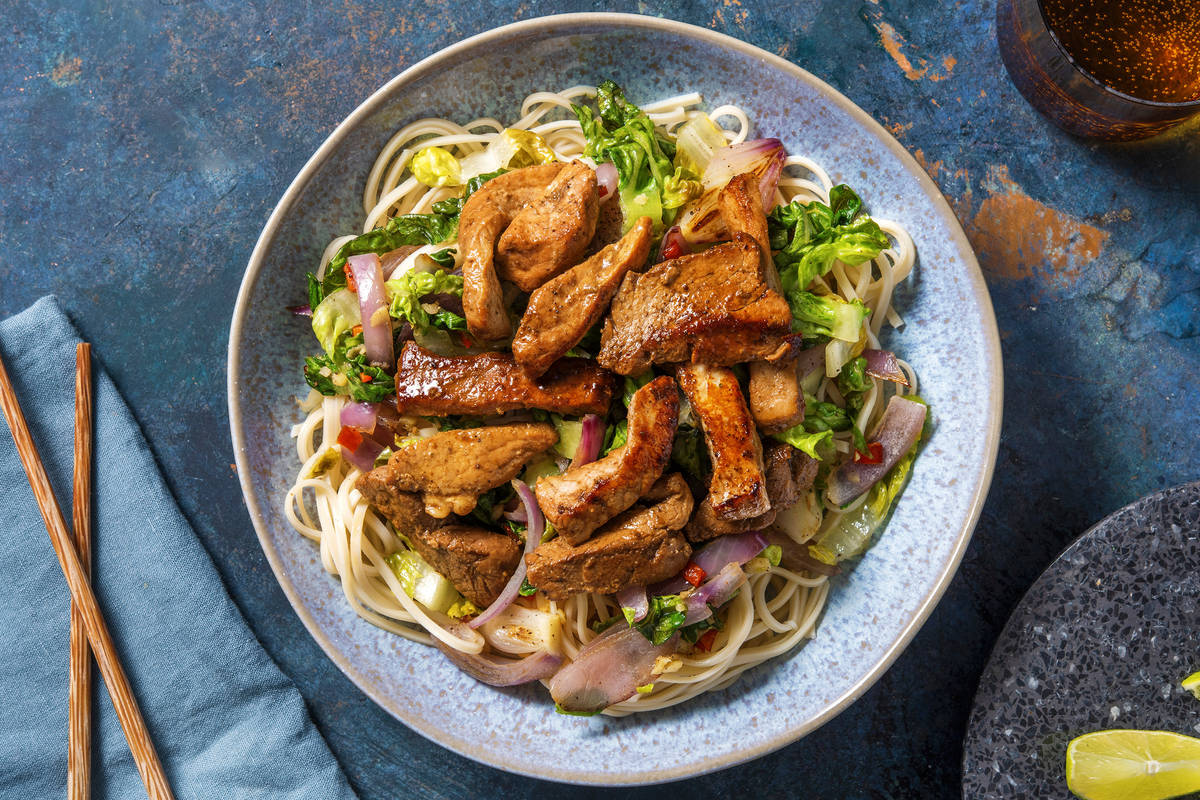 Nouilles sautées et émincé de porc