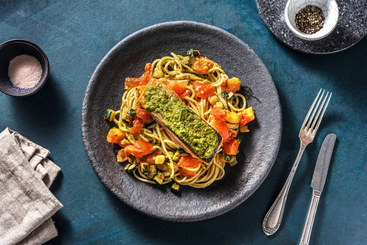 Filet de saumon et spaghetti au pesto