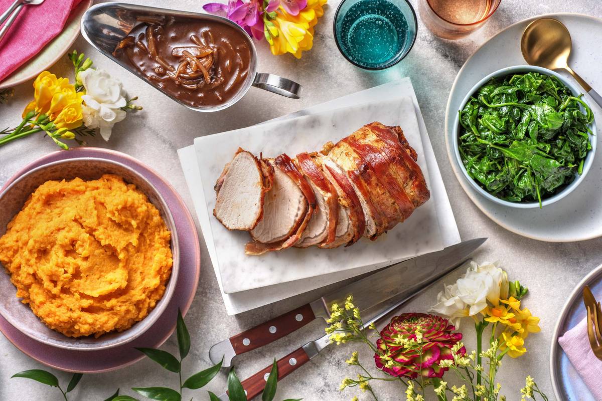 Zum Muttertag: Schweinebraten im Bacon-Salbei-Mantel