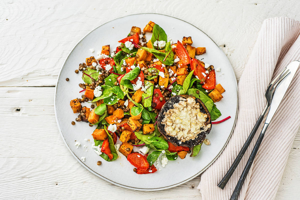 Gevulde portobello met feta en warme salade