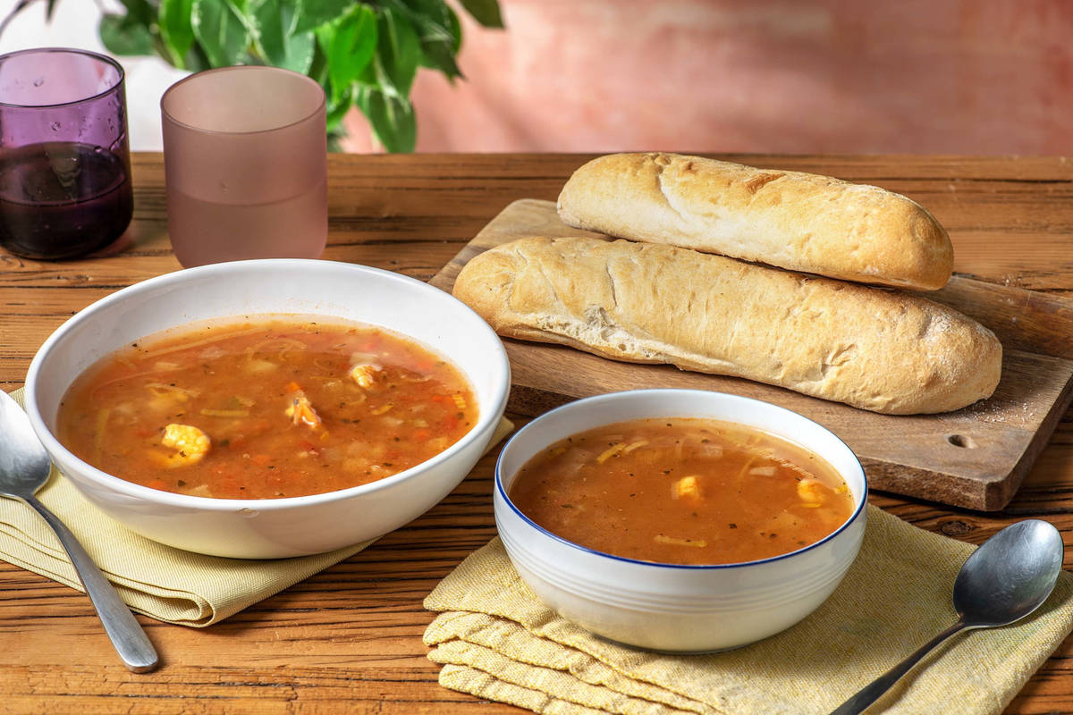 Bouillabaisse fraîche et baguette
