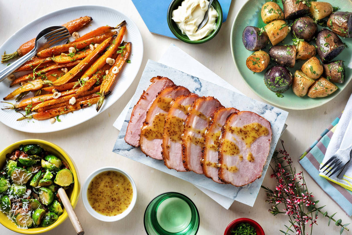 Jambon à l’os mariné au miel et à la moutarde