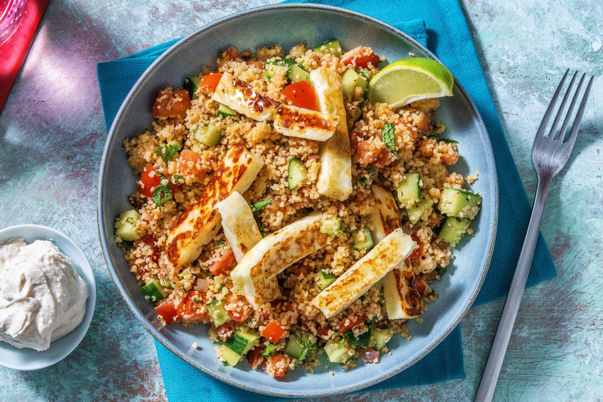 Salade de couscous et frites de halloumi