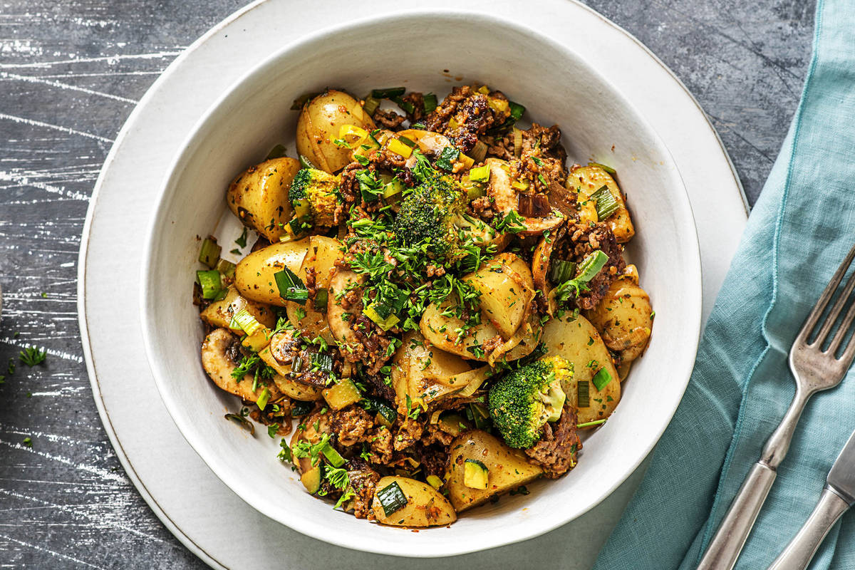 Krieltjesschotel met rundergehakt en rode pesto