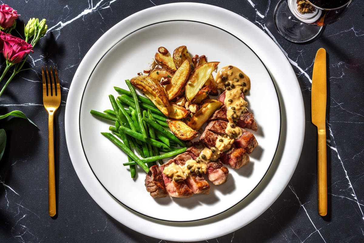 Strip-Loin-Steak mit grünem Pfefferrahm