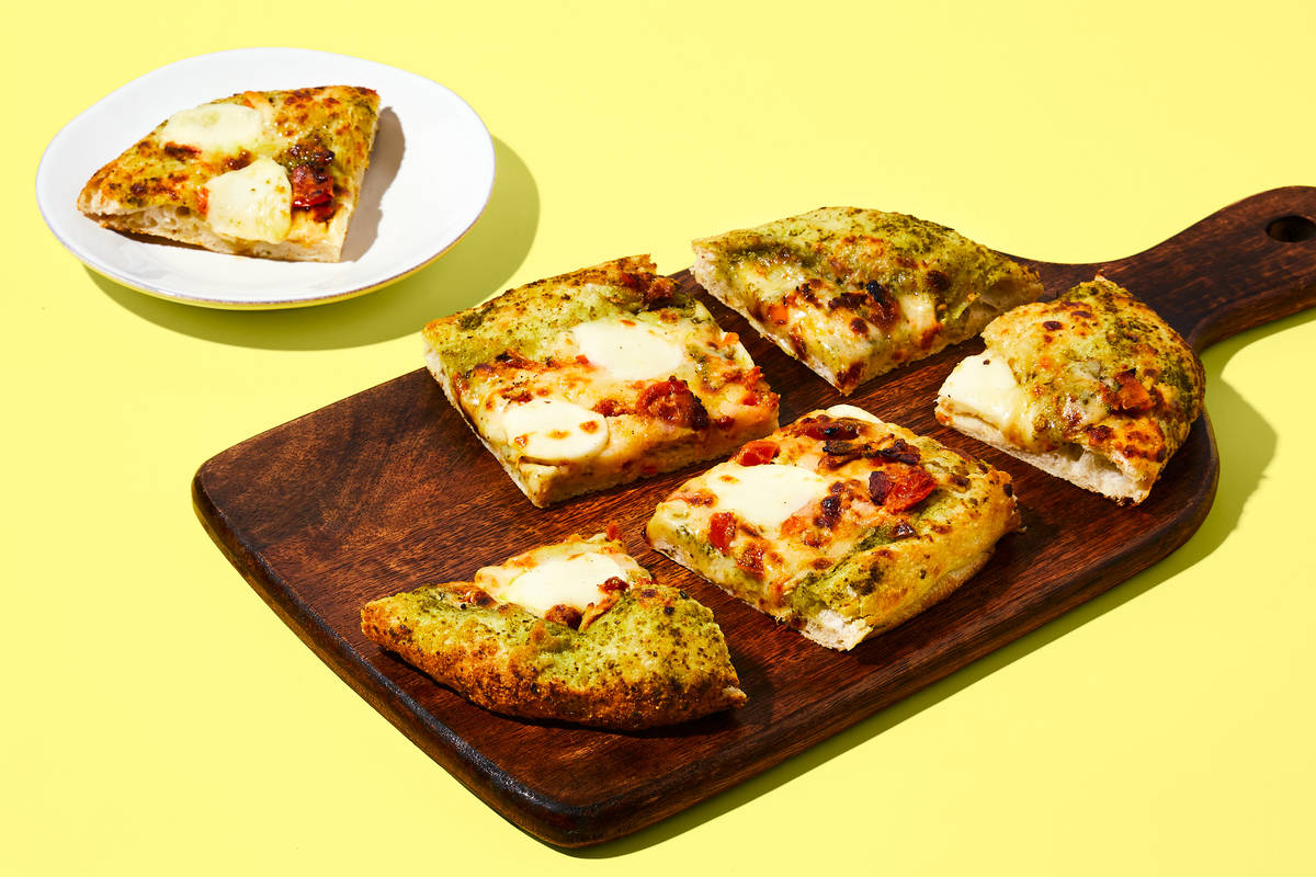 Basil Pesto & Mozzarella Pizza