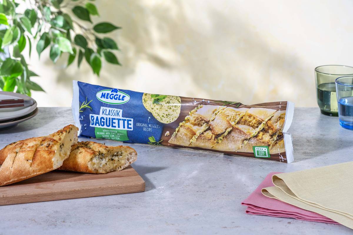 Baguette avec beurre aux herbes