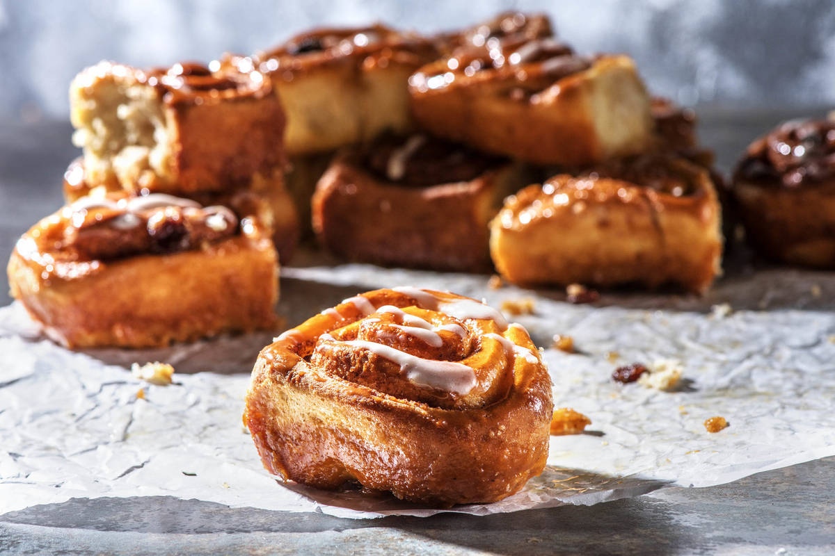 Cinnamon-pecan rolls