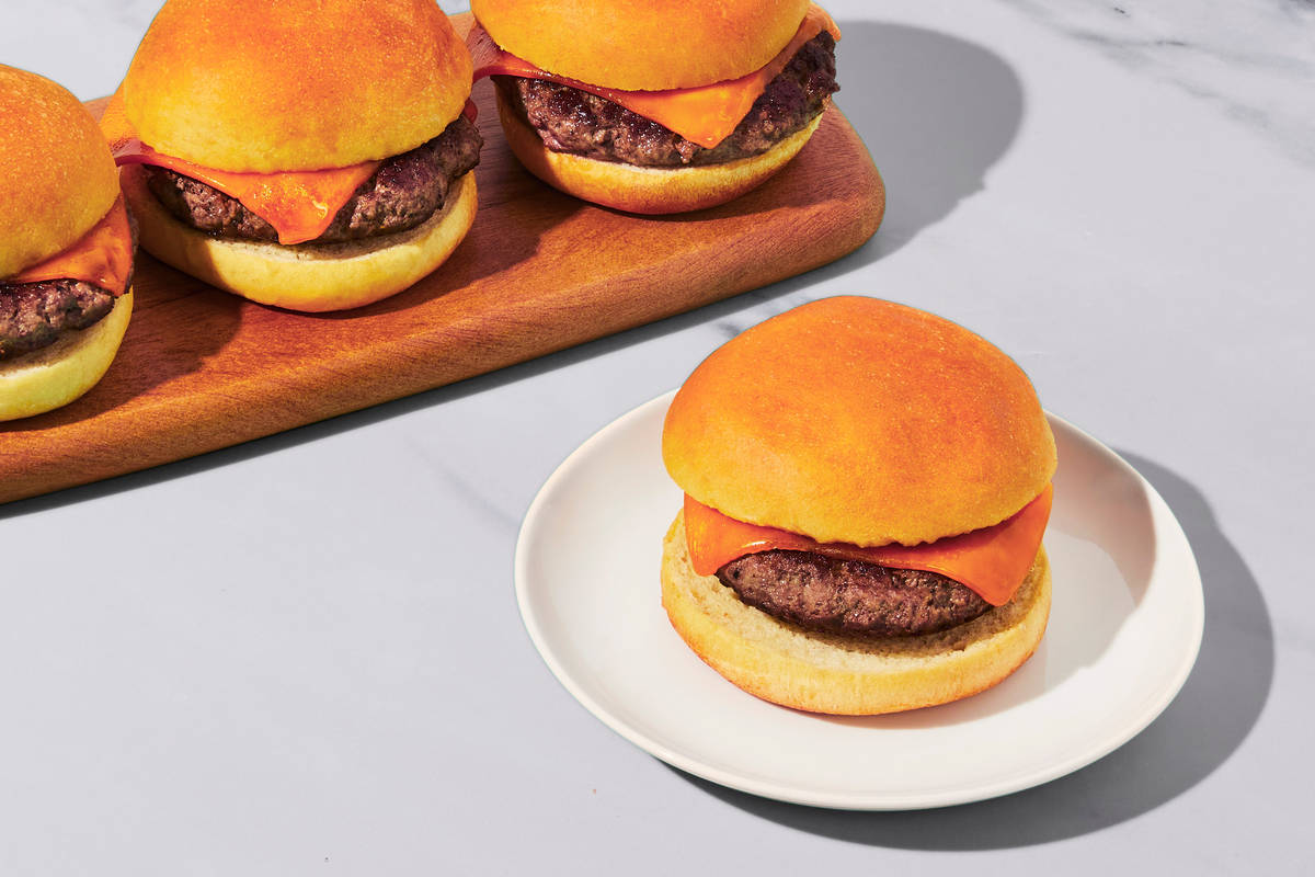 Juicy Cheddar Cheeseburgers