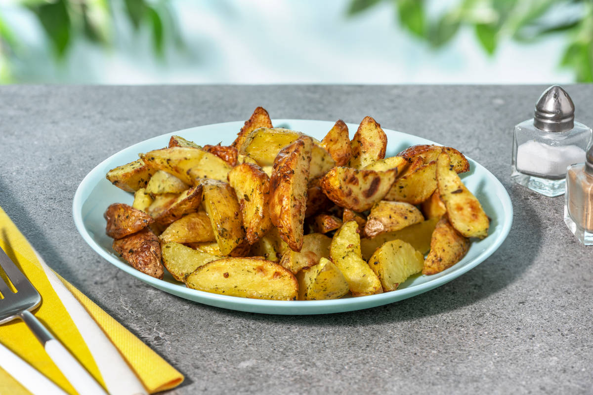 Quartiers de pommes de terre aux épices BBQ en extra