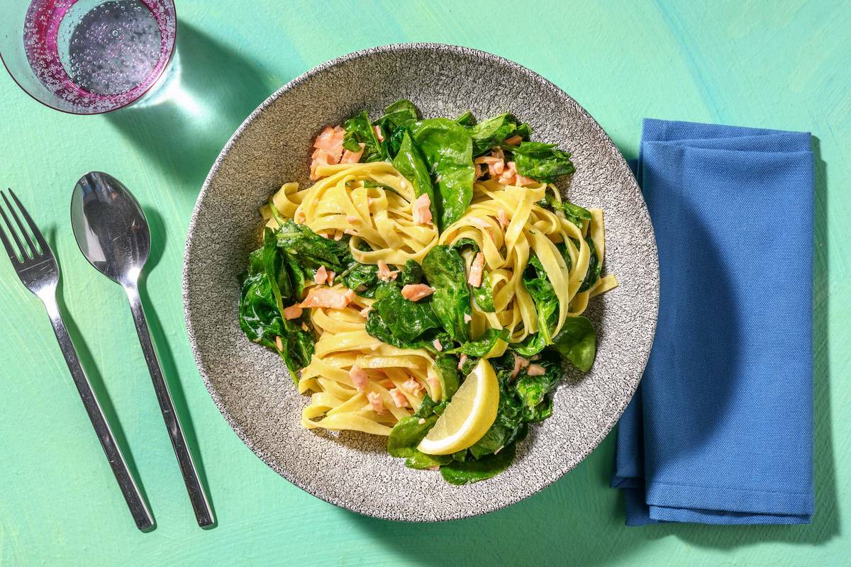 Verse tagliatelle met gerookte zalm