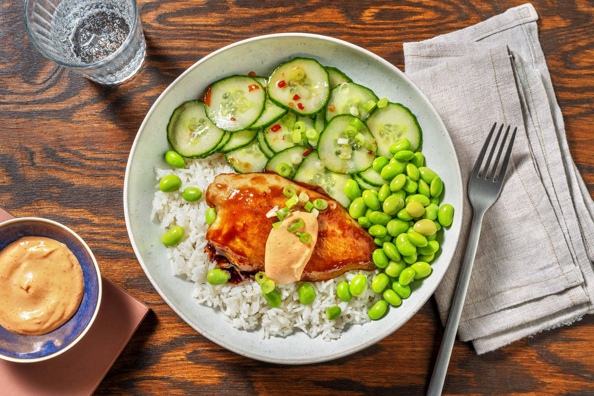 Teriyaki Vegan Chick-Eria Filet Bowl mit Edamame