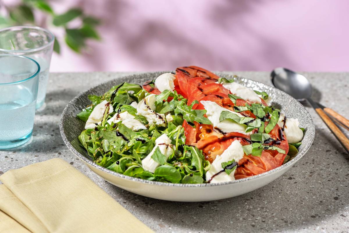 Salade de tomates, mozzarella de bufflonne et basilic