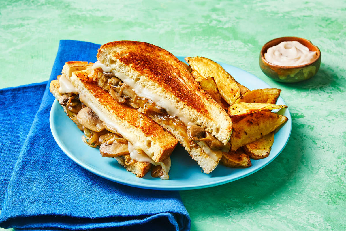 Alpine Chicken, Mushroom & Swiss Panini