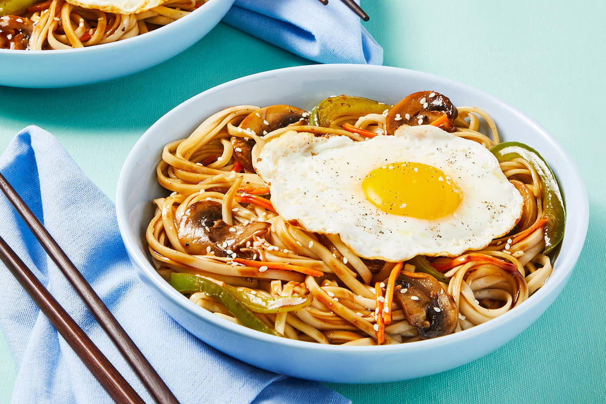 Sweet Soy Mushroom & Chicken Noodles