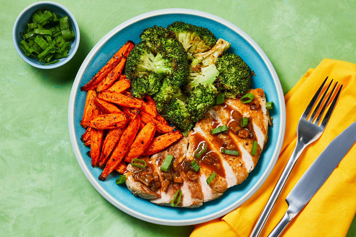 Sweet ’n’ Spicy Apricot Pork Chops