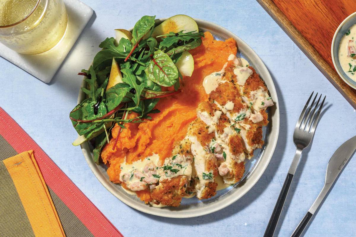 Crumbed Chicken & Creamy Double Bacon Sauce