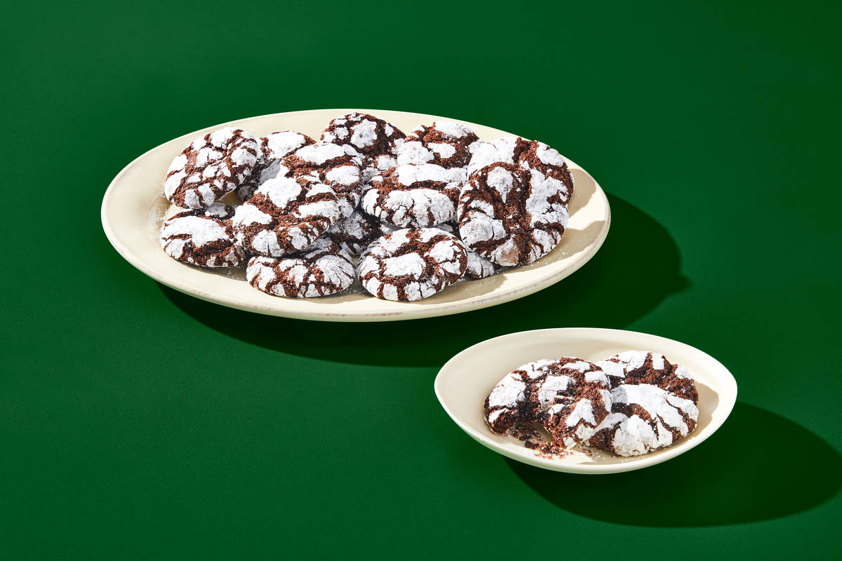Chocolate Crinkle Cookies Baking Kit