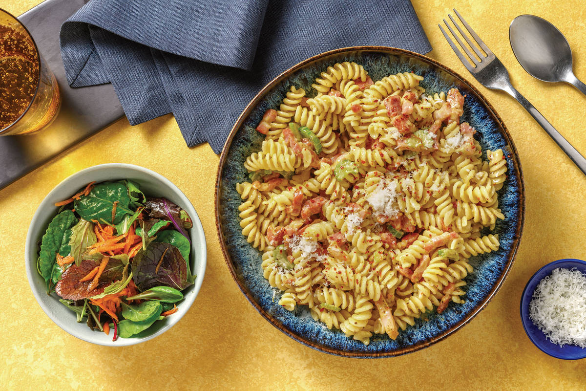 Quick Bacon & Creamy Pesto Fusilli
