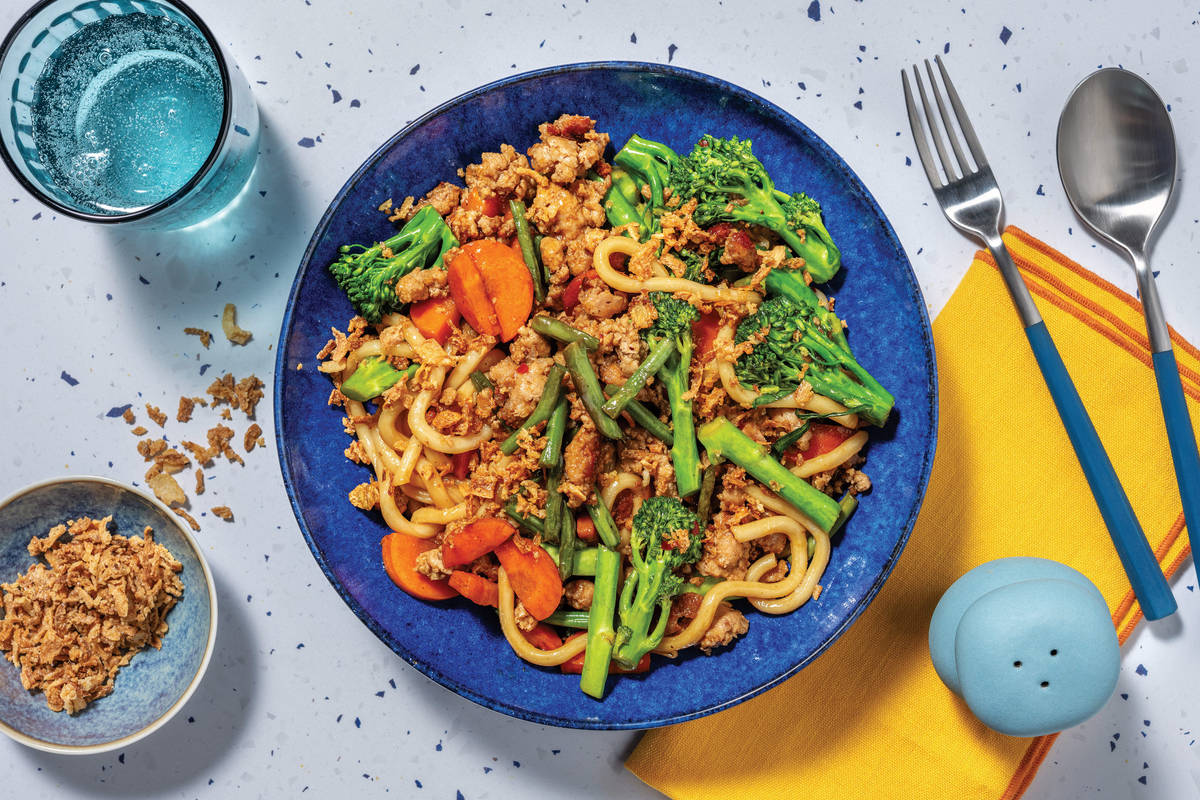 Sticky Chinese-Style Pork Udon Noodles