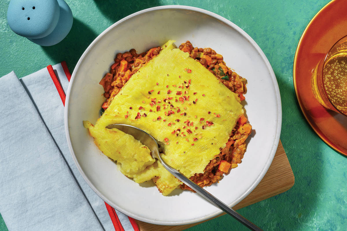 Indian Chicken, Lentil & Veggie Curry Pie
